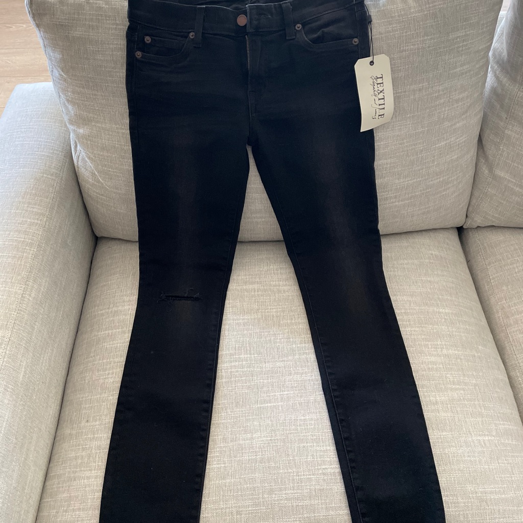 Brand New Elizabeth And James Black Denim Brand New Elizabeth And James Black Denim